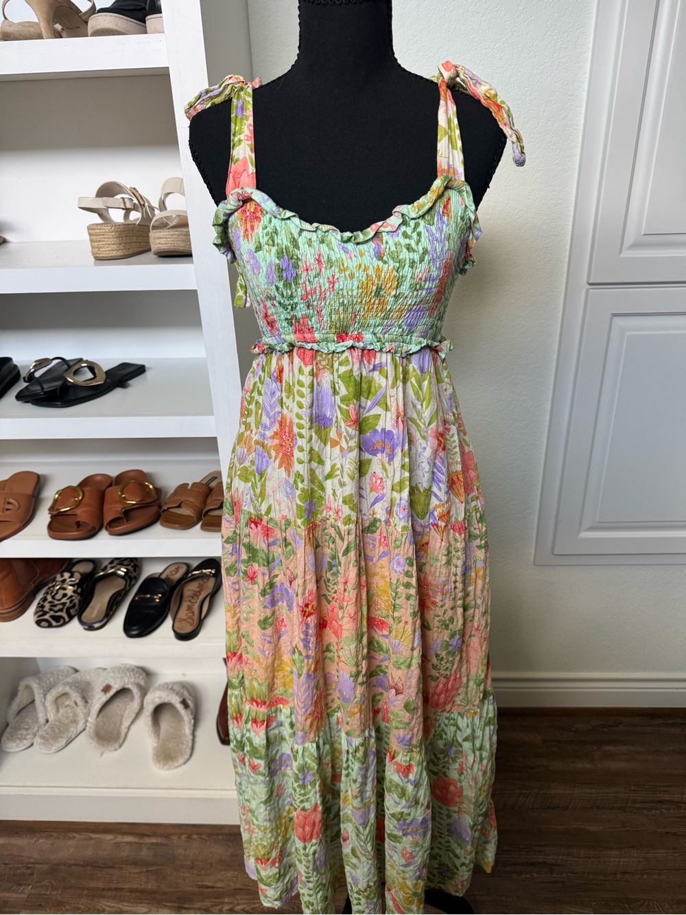 Summery Floral Tie-Shoulder Maxi Dress in Multicolor